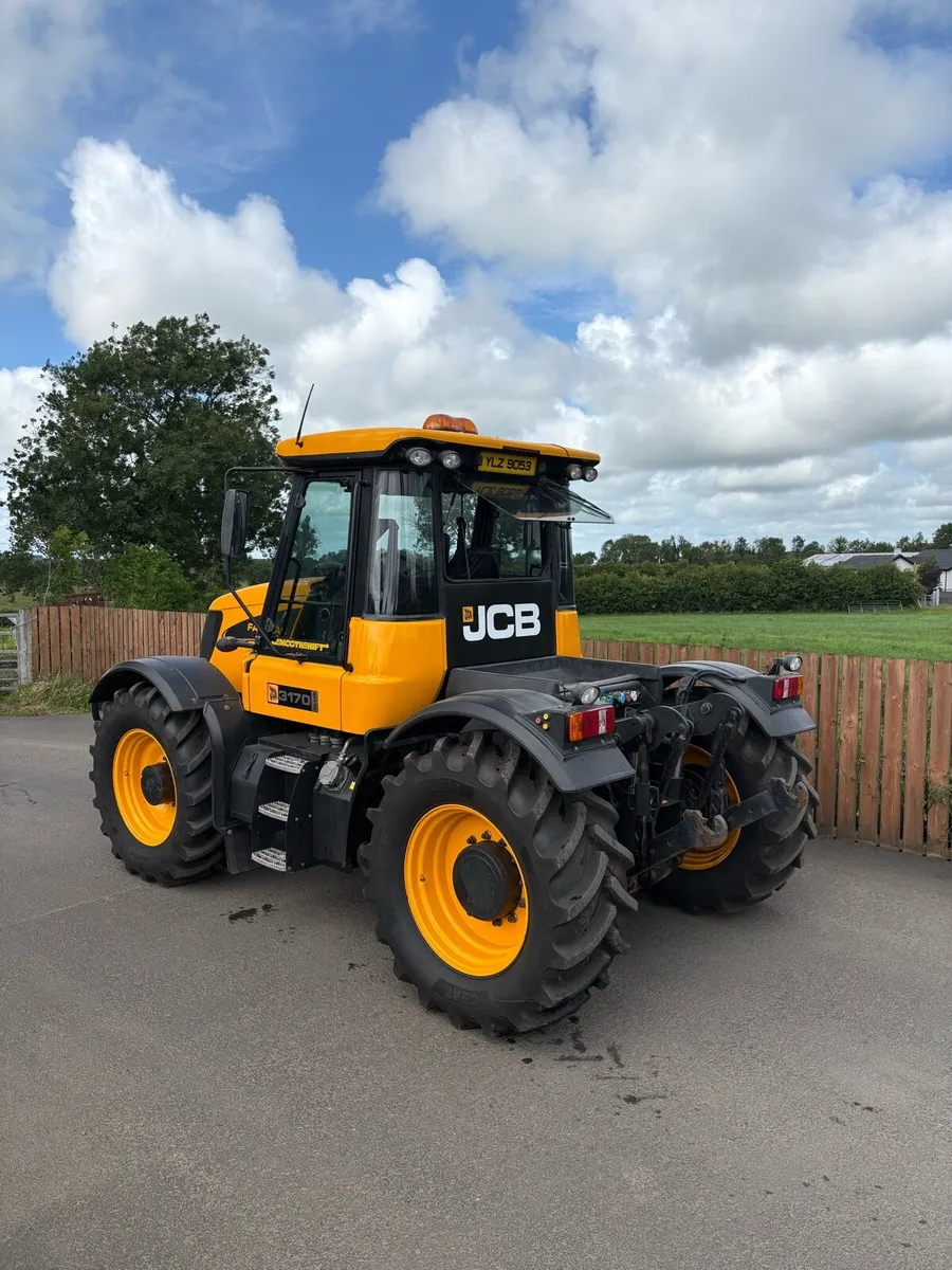 2005 JCB Fastrac 3170 plus smoothshift - Image 4