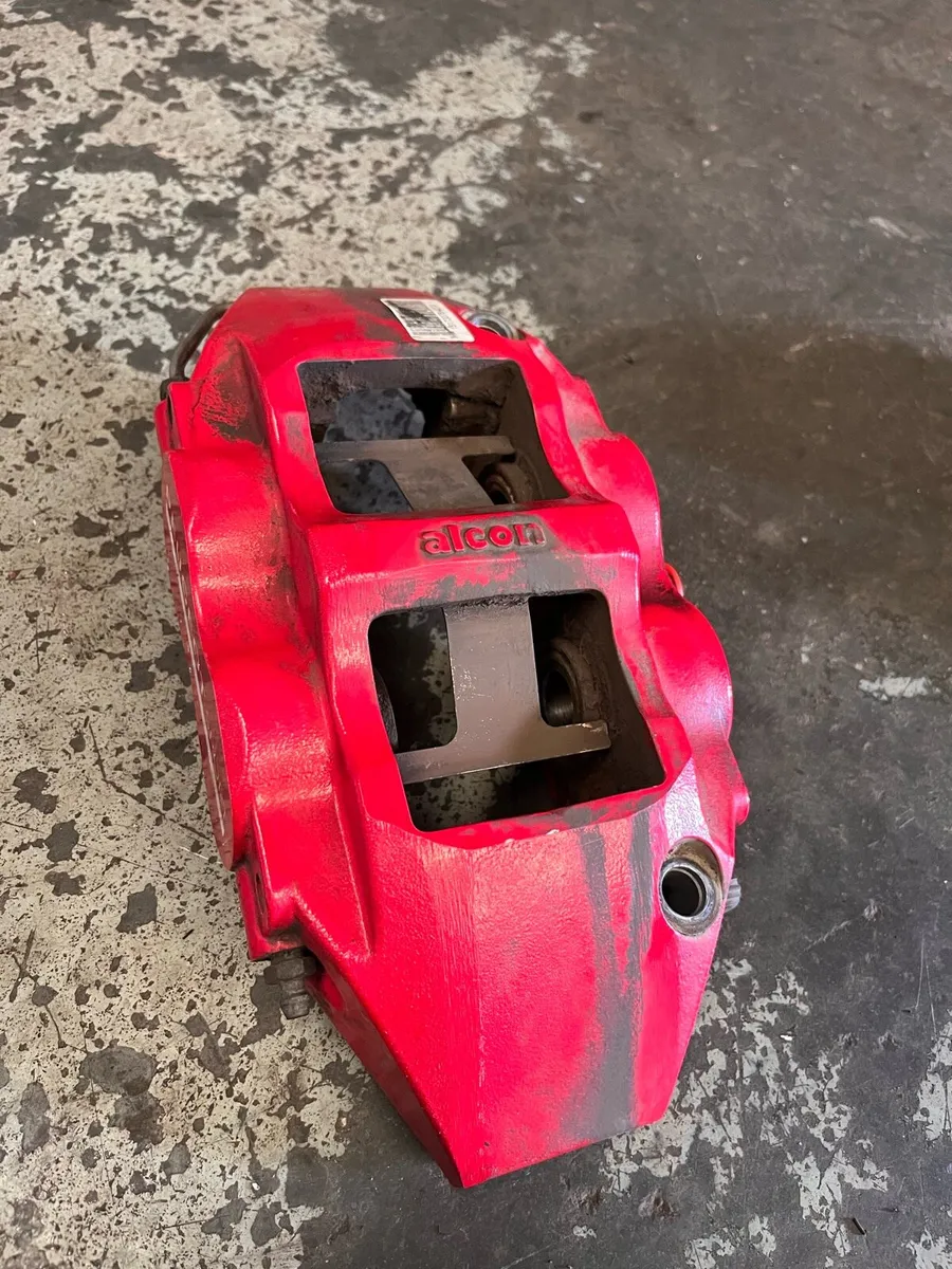 4 pot Brake calipers - Image 2