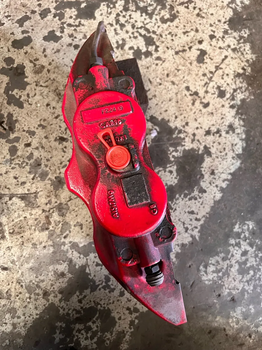 4 pot Brake calipers - Image 3
