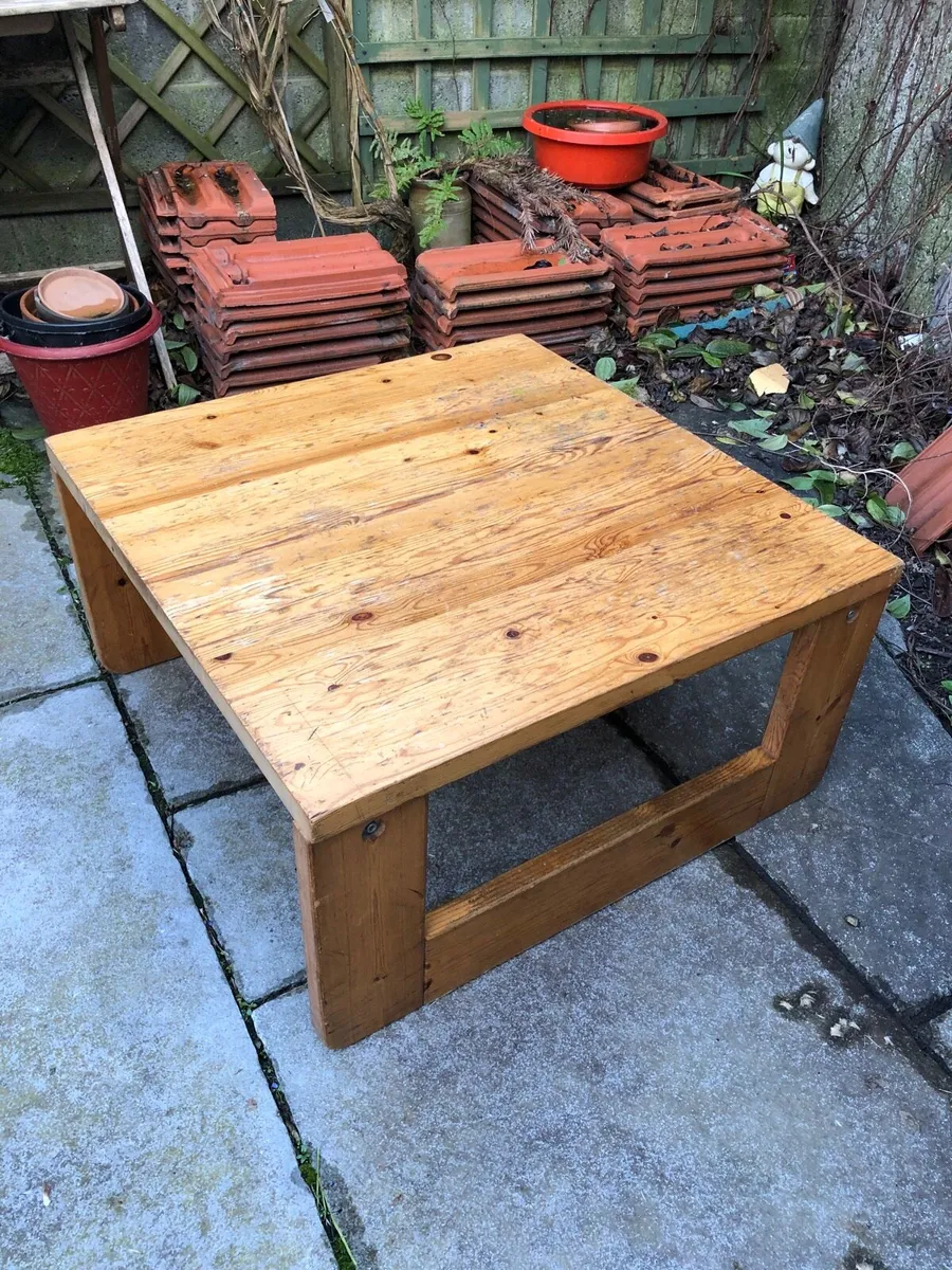 Coffee table - Image 1