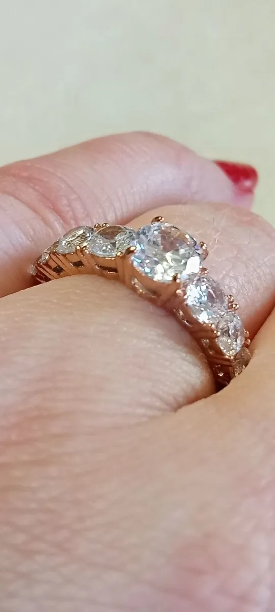 Beautiful Dress Ring - Image 3