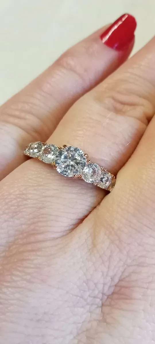 Beautiful Dress Ring - Image 1