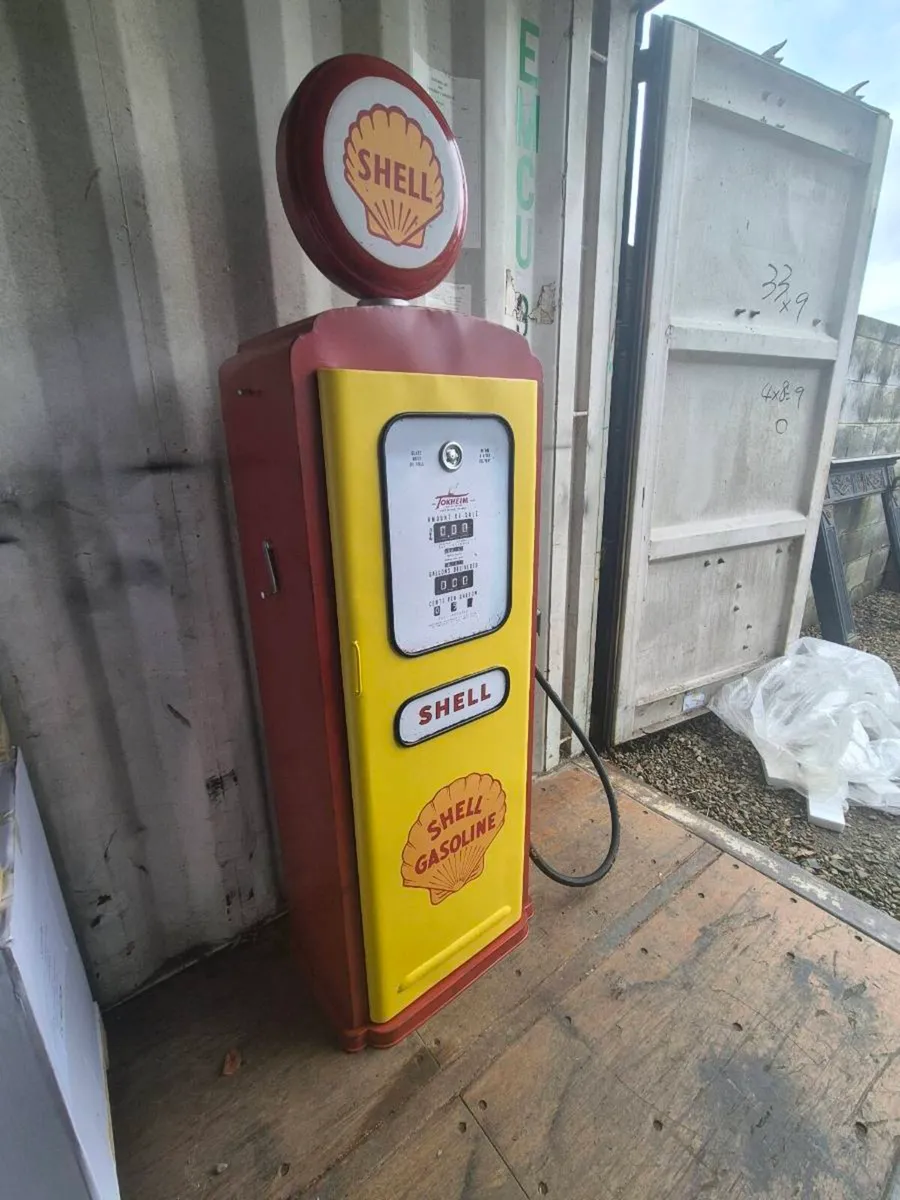 Petrol pump - Image 2