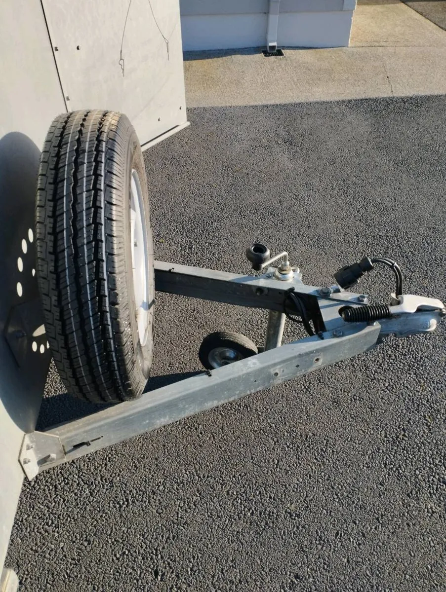 Broniss Galvanised Box Trailer - Image 4