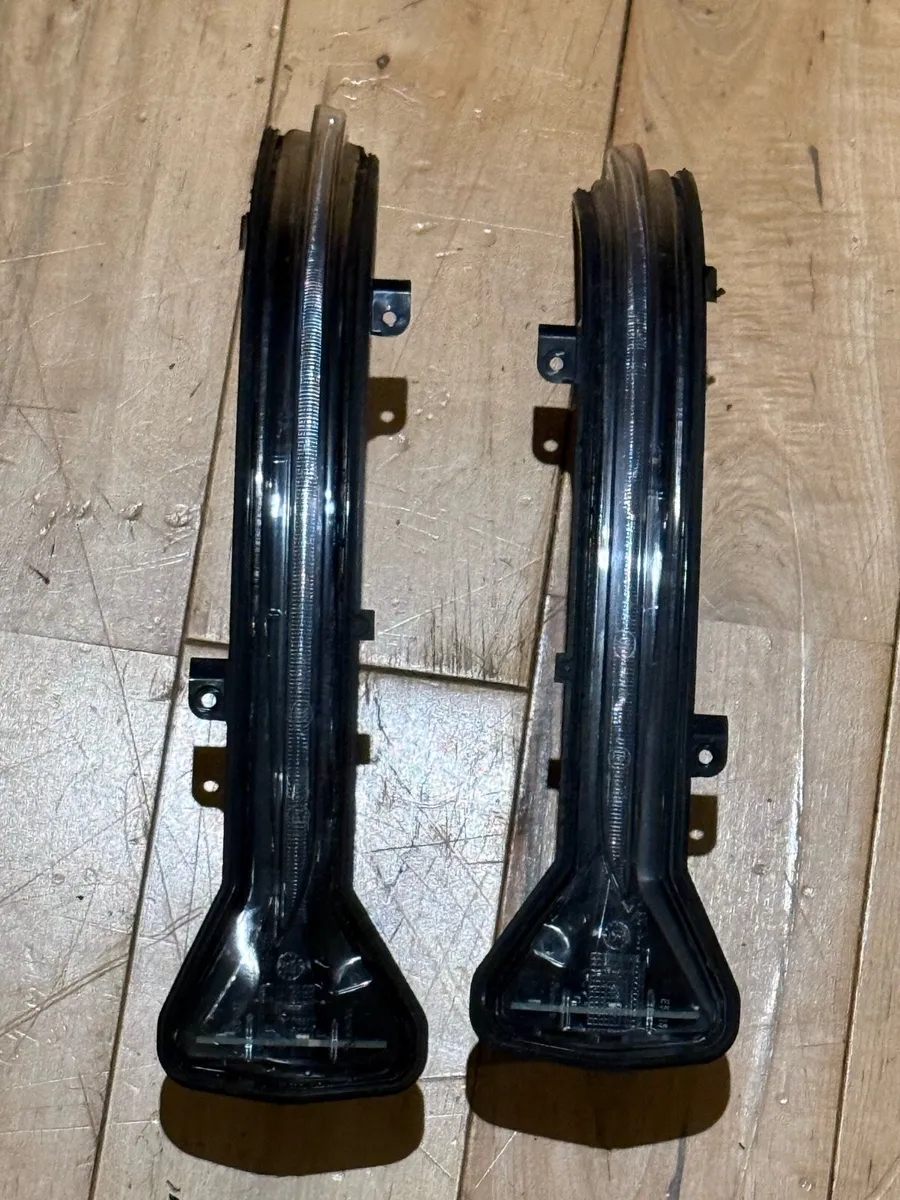BMW G30 5 series OEM Mirror Indicators (2017-2020) - Image 1