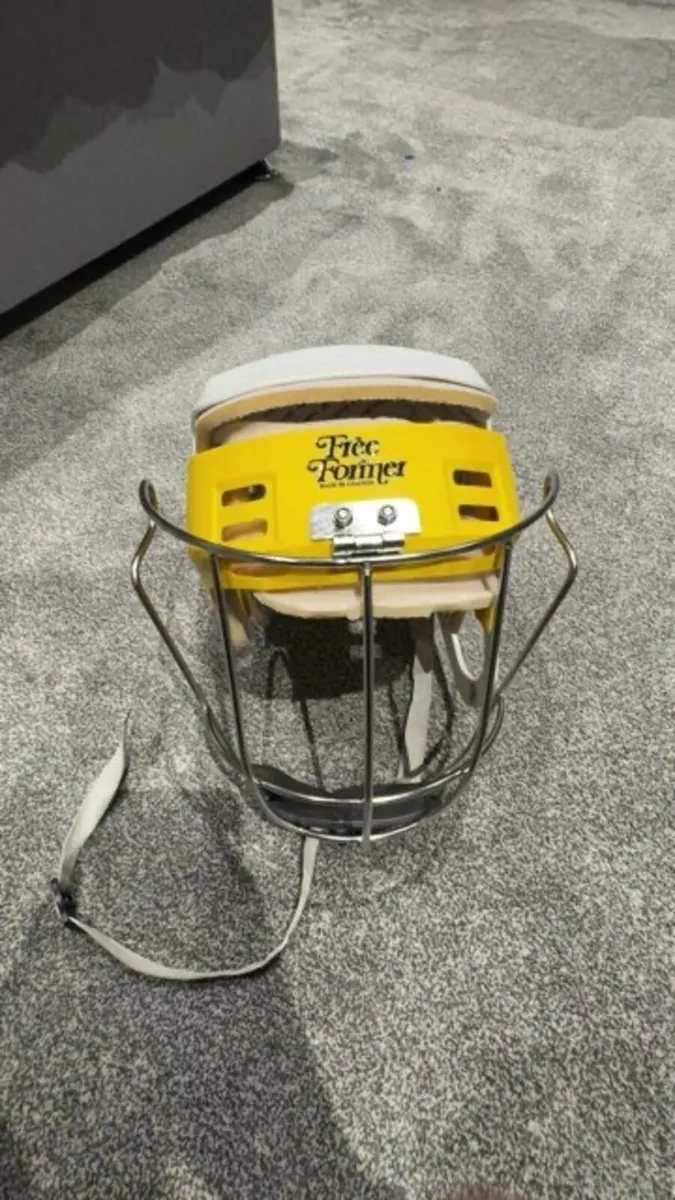 Cooper hurling helmet - Image 1