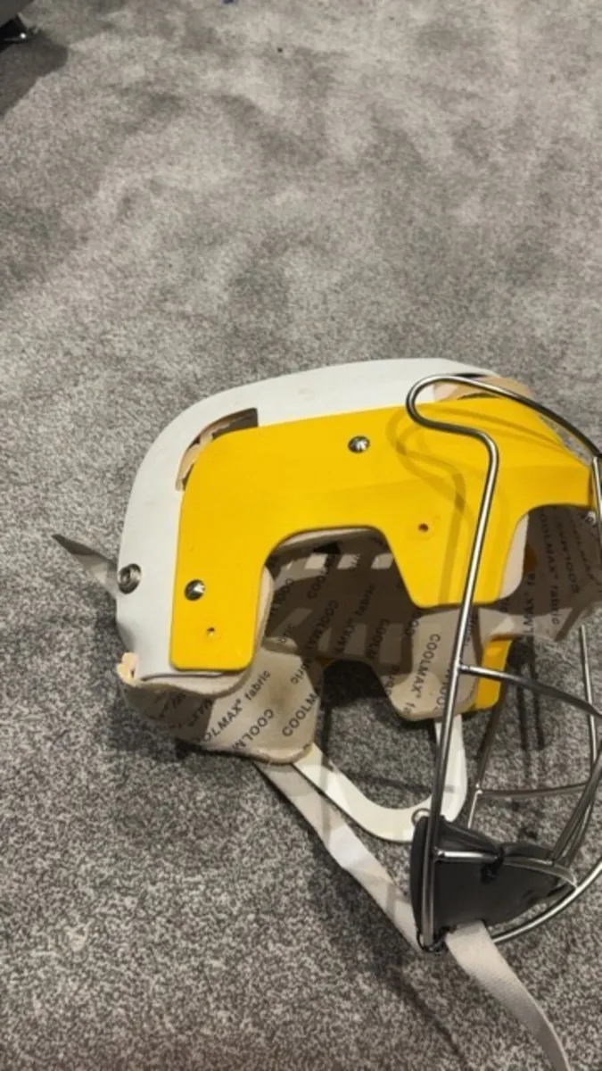 Cooper hurling helmet - Image 2