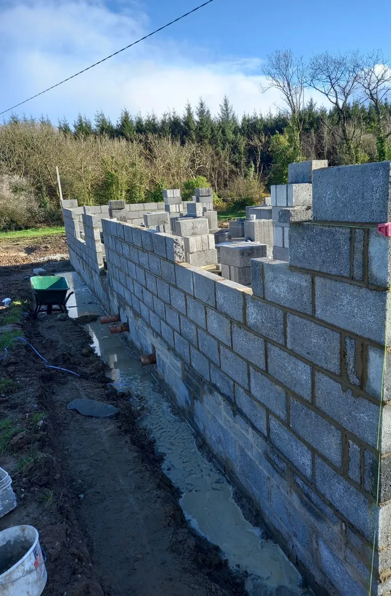 Blocklayer, bricklayer, stonemason - Image 1