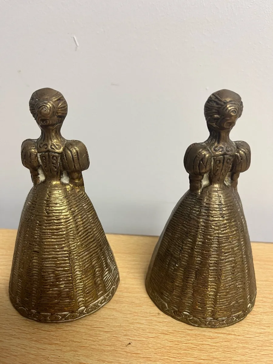 Pair of Victorian period servants bells - Image 2