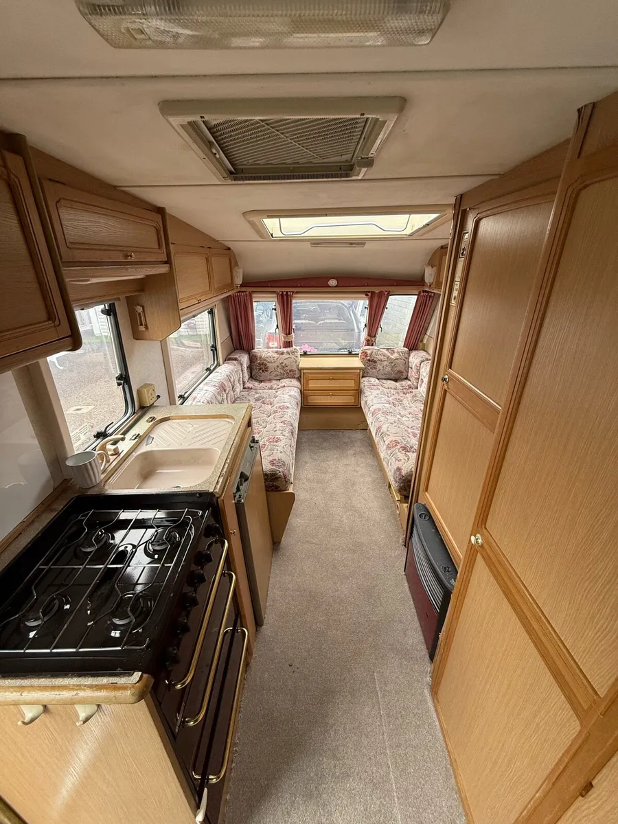 Compass 4berth Caravan - Image 3