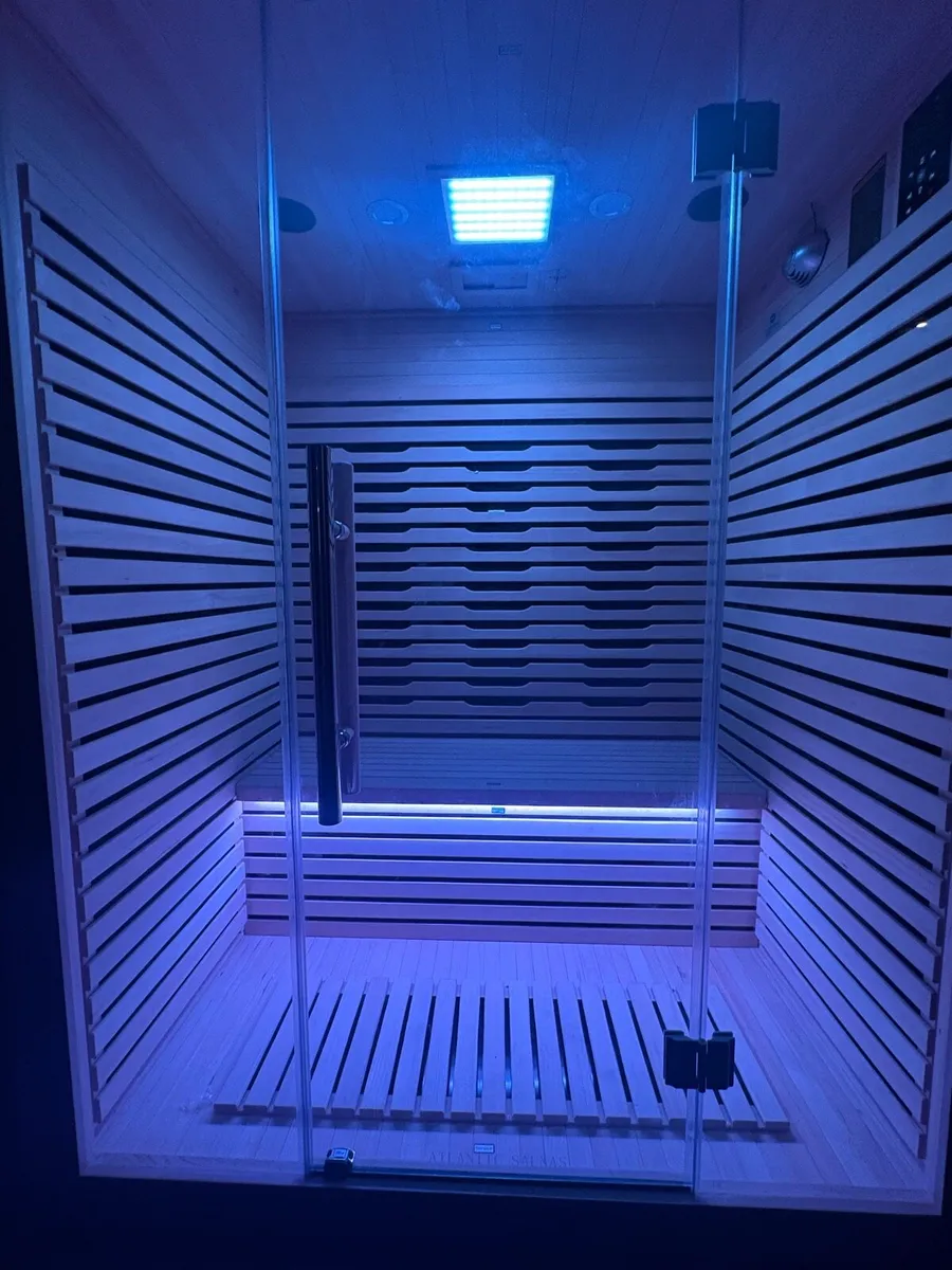 3 PERSON INFRARED SAUNA - Image 4