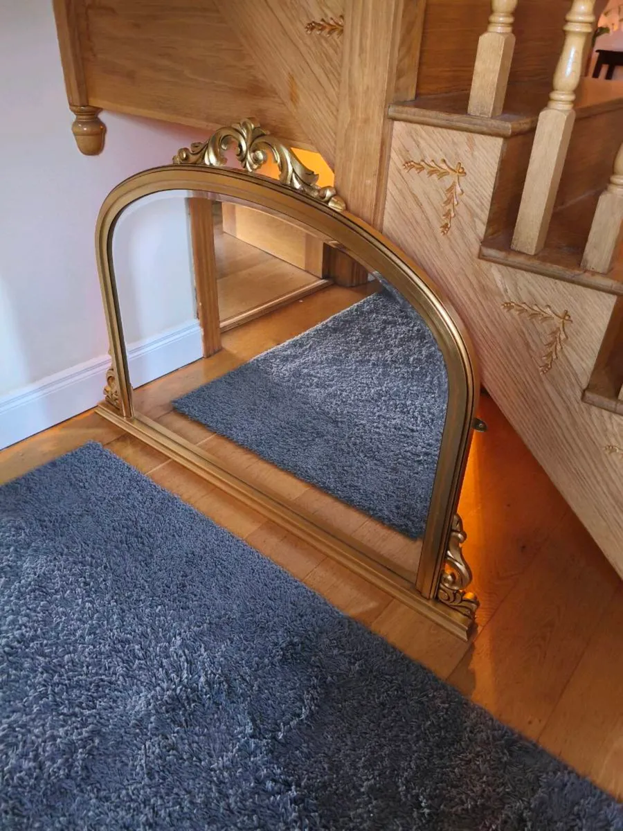 Beautiful large gold mirror new 200 euro - Image 2