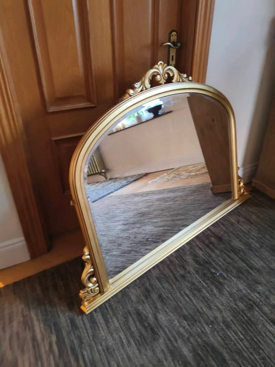 Beautiful large gold mirror new 200 euro - Image 3