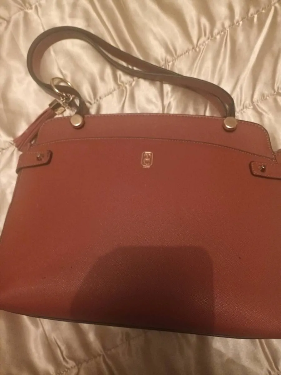 Hand bag 👜  for  sale. - Image 2