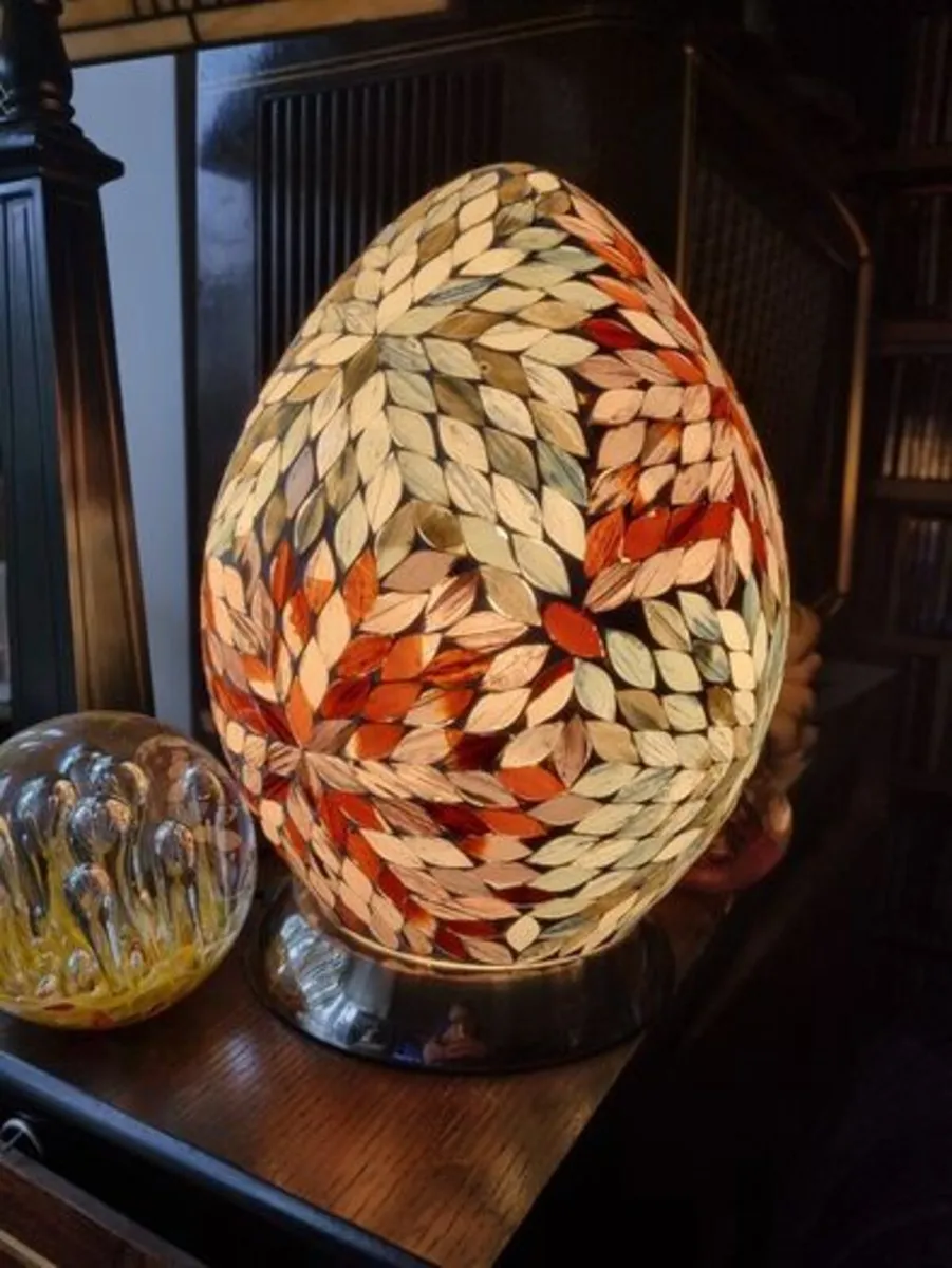 Egg-shaped mosaic lamp - Image 2