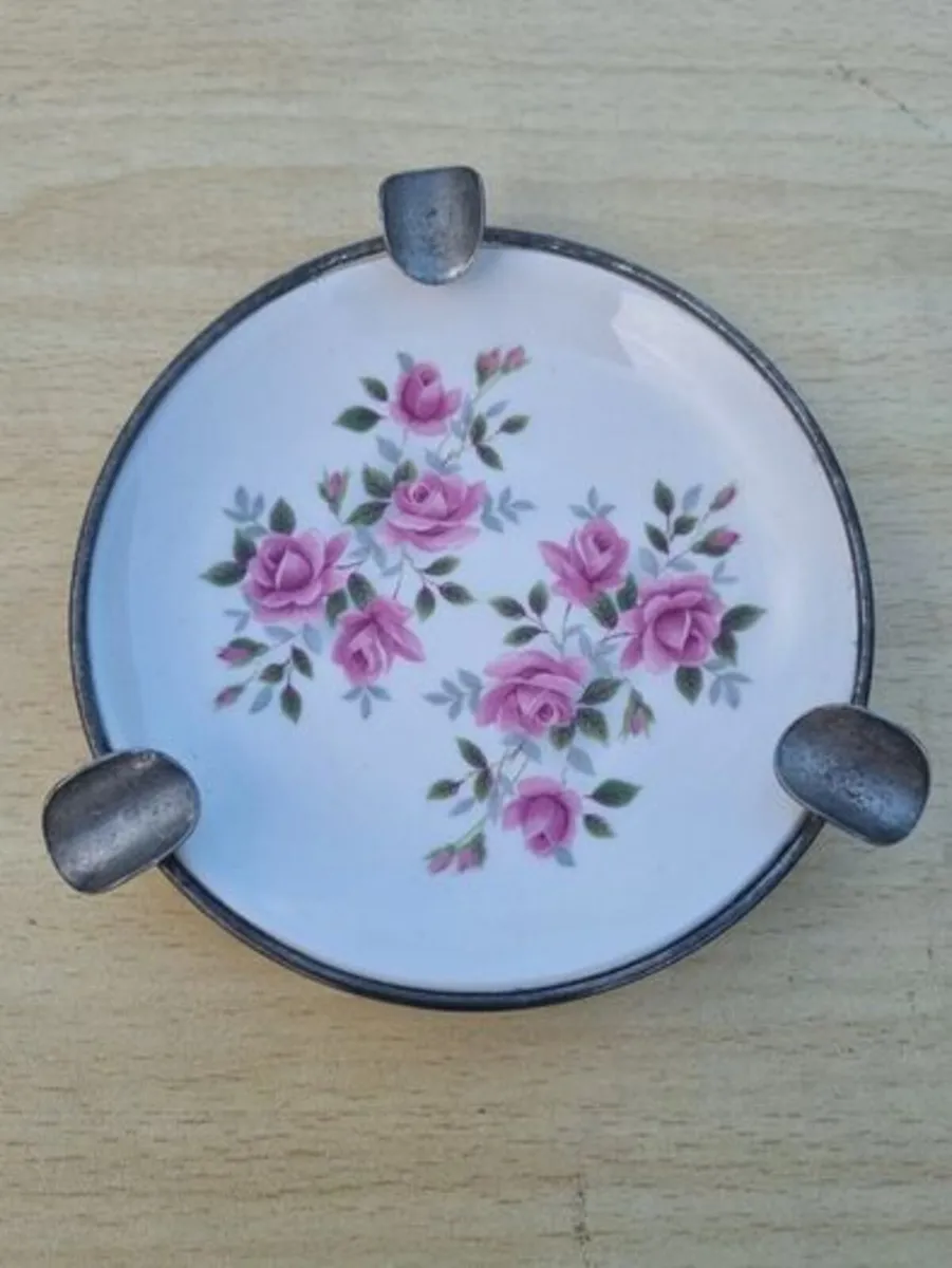 Vintage ashtray made by the  Enoch Wedgwood - Image 1