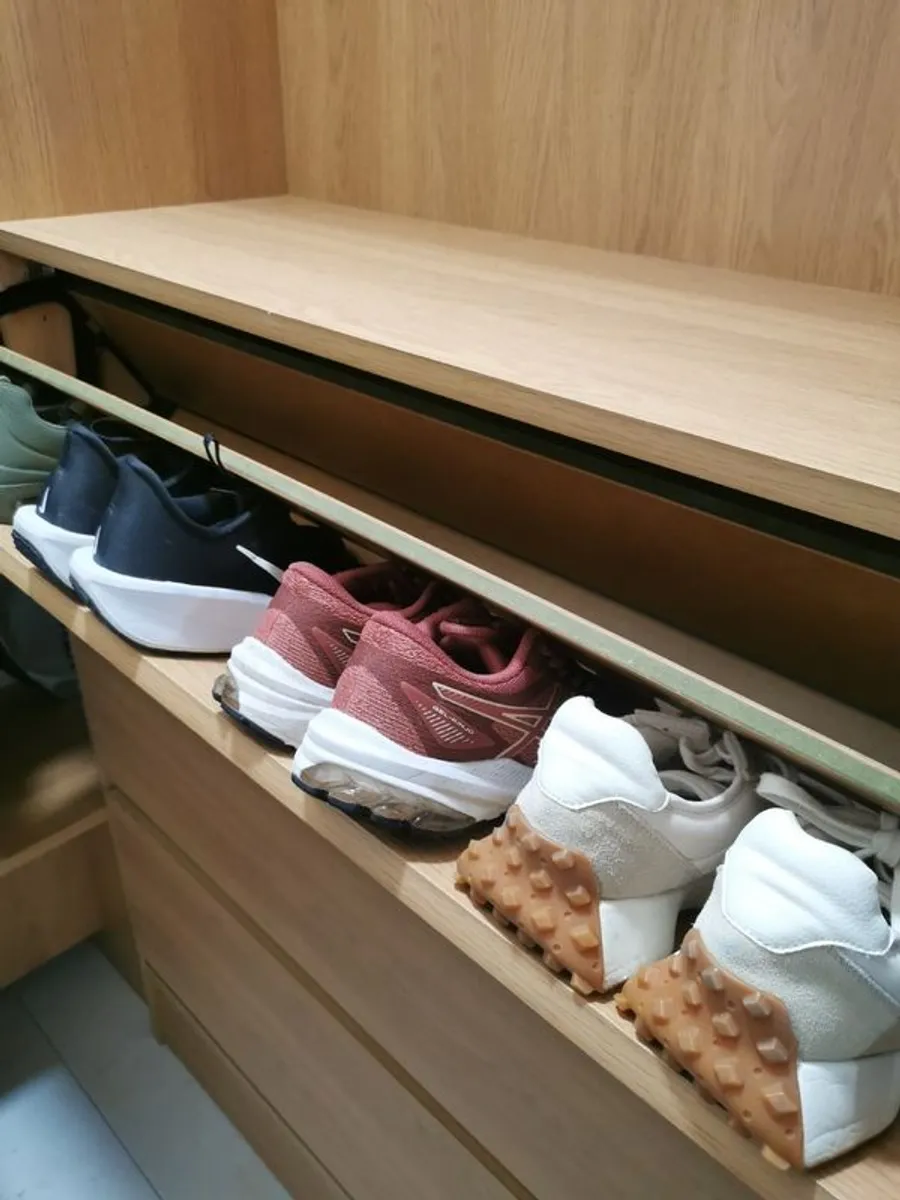 Shoe Storage Unit & Bench - Image 2