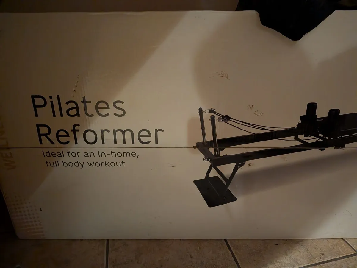 Pilates reformer - Image 1