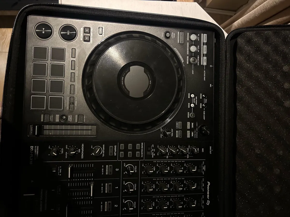 DDJ-FLX10 decks - Image 3