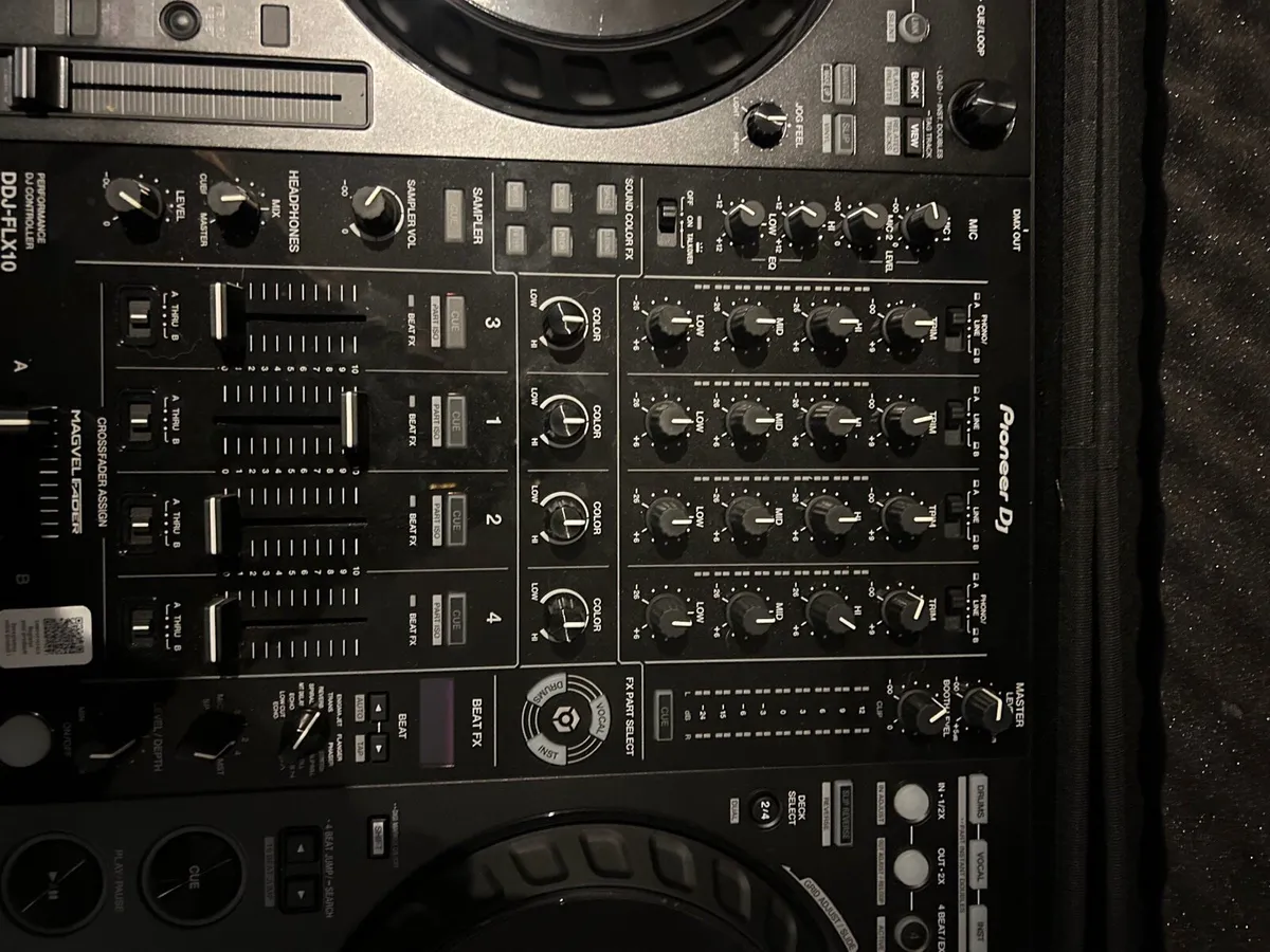 DDJ-FLX10 decks - Image 4