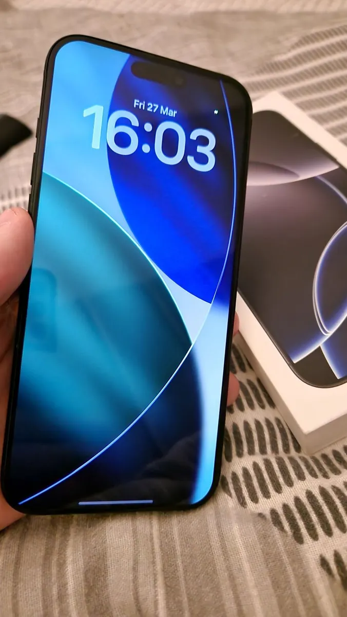 Iphone 16 Pro Max 256gb - Image 2