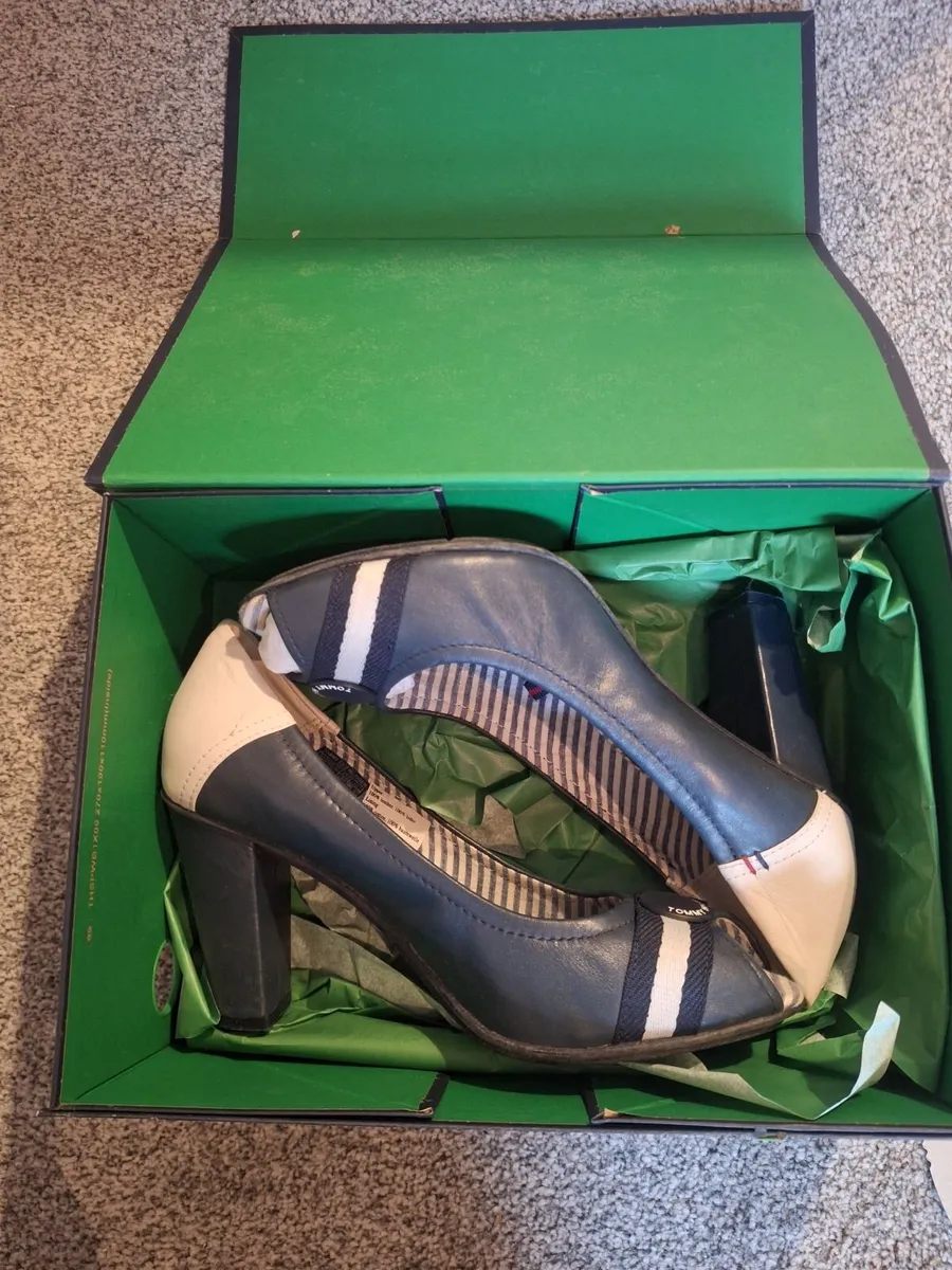 Tommy Hilfiger Ladies Shoes - Image 1