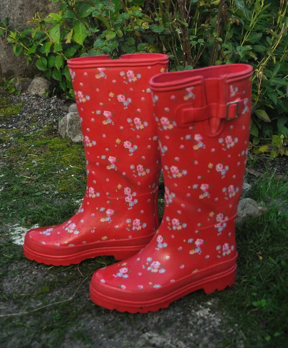 Wellingtons, Cath Kidston Designer,Red flowered - Image 1