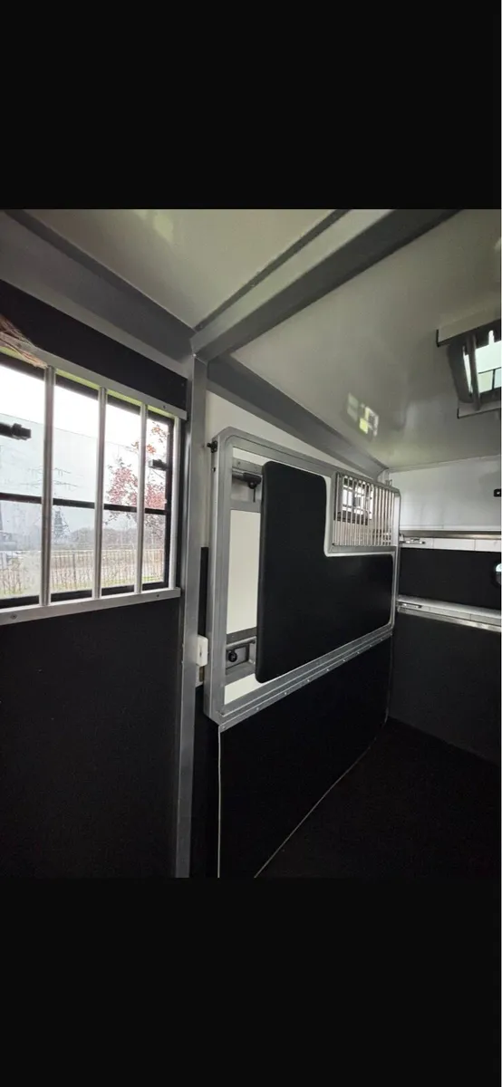 Horse Truck - Image 1