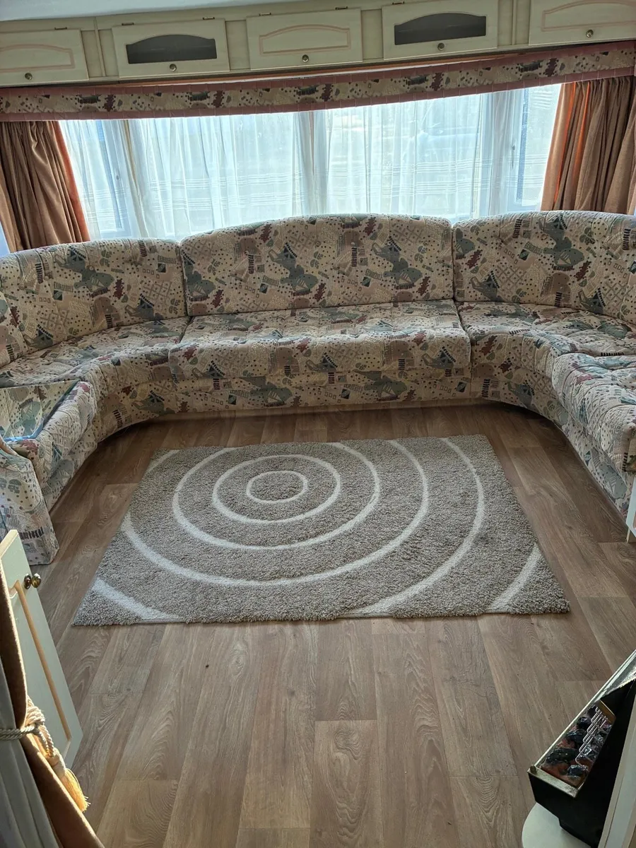 35 X 12 3 Bedroom Mobile Home - Image 2