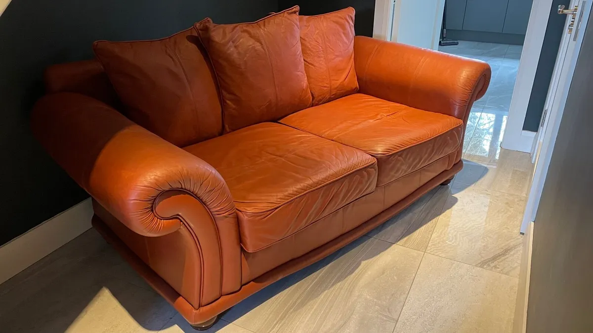 3 seater leather sofa - Image 1