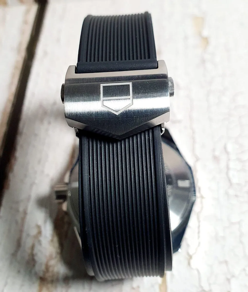 TAG Heuer Aquaracer Men's Black Watch - Image 3