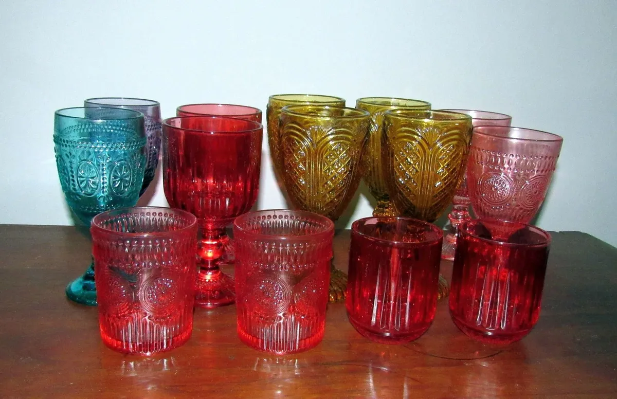 Vintage Coloured Glasses Set - Image 3