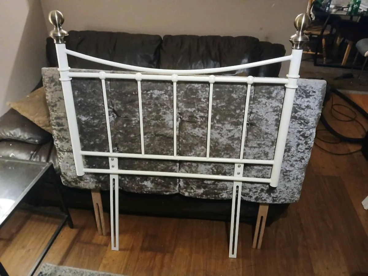 Headboards - Image 1