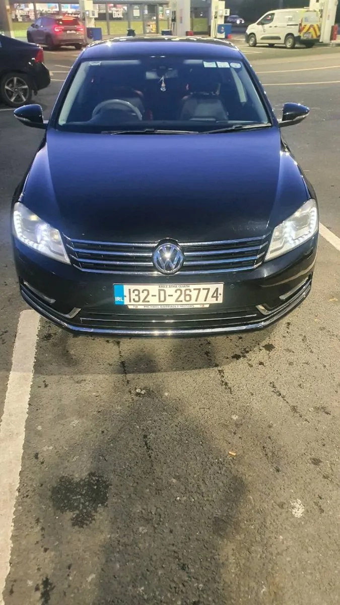 Volkswagen Passat (Automatic) - Image 4
