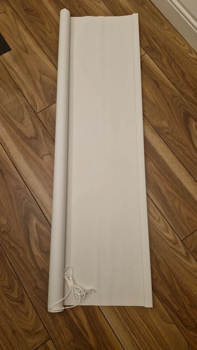 Blackout roller blind - Image 1