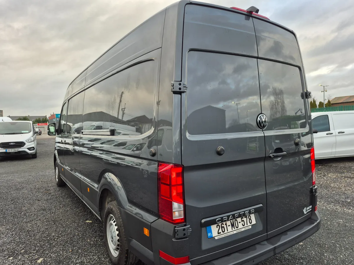 2026 VW CRAFTER HIGHLINE AUTOMATIC NO VAT - Image 3