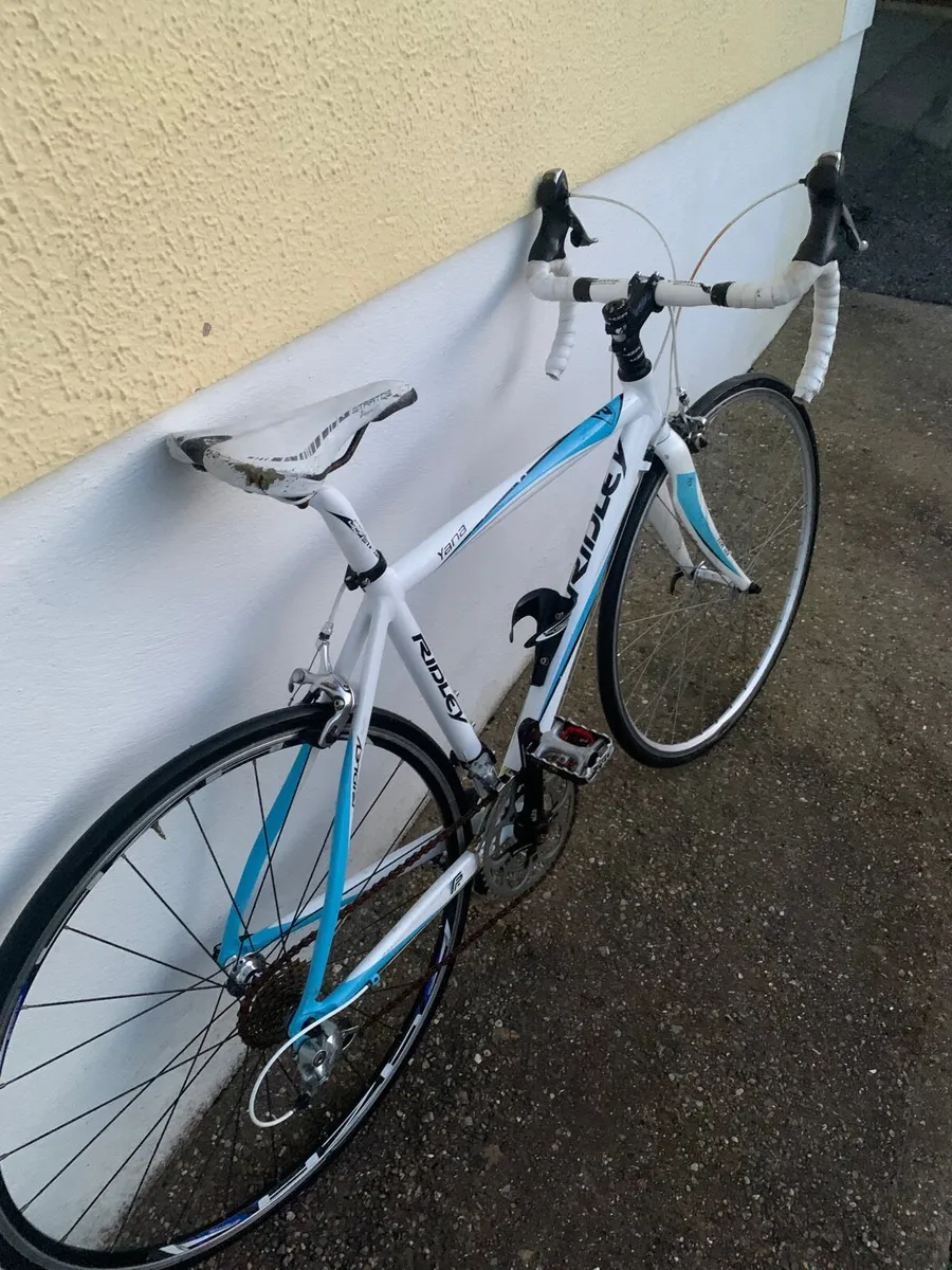 Racing Bike - Image 3