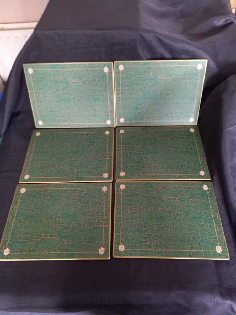 6 Heavy Table Mats - Image 1