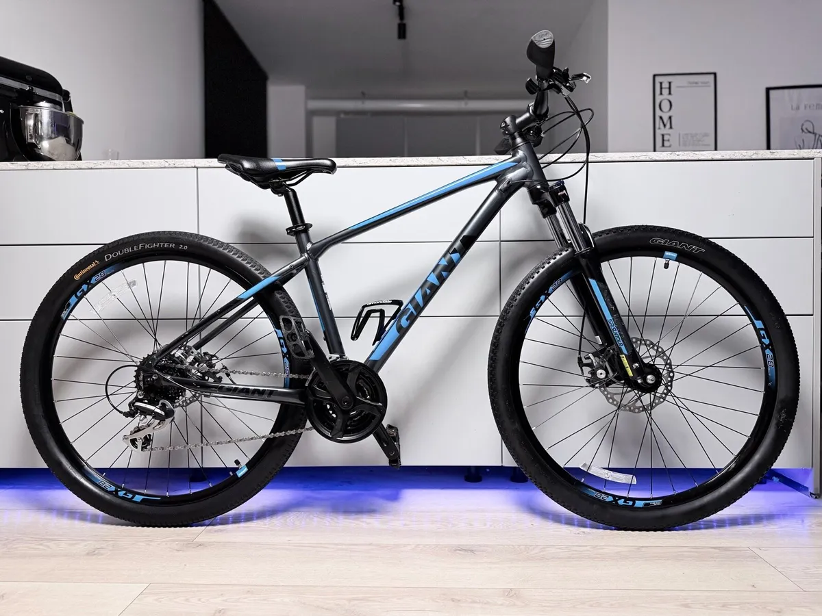Giant ATX 1 Mountain Bike - Image 1