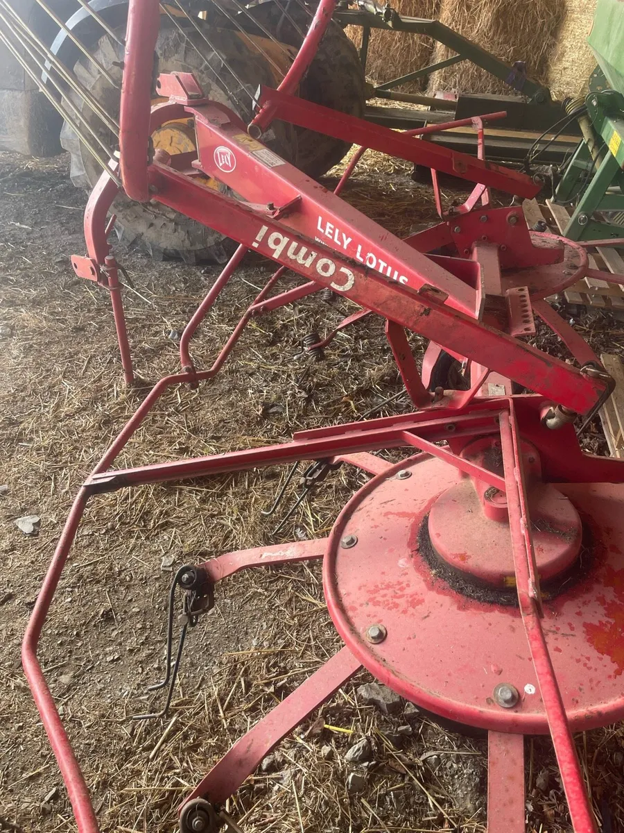 Lely 300 Tedder - Image 3