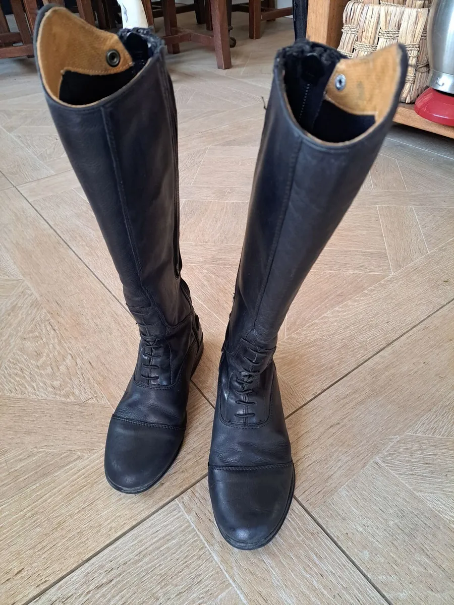 Riding Boots size 35 (uk 3) - Image 1