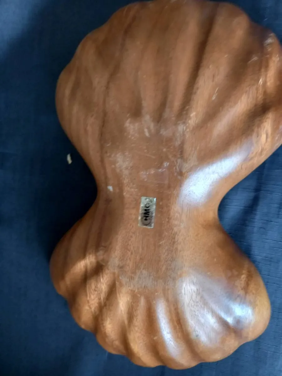 Shell Shaped Wood Serving Bowl - Image 2