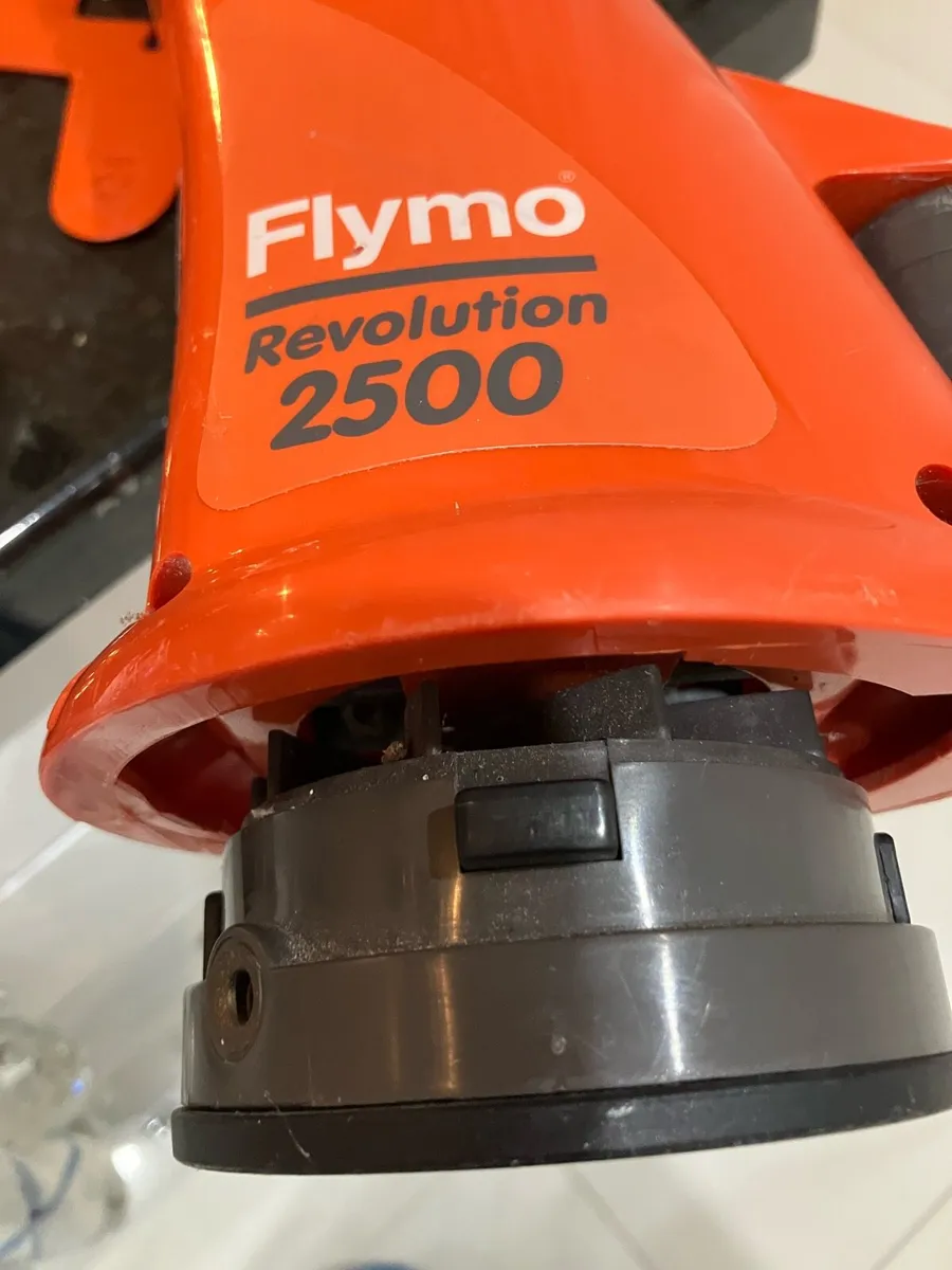Flymo strimmer - Image 2
