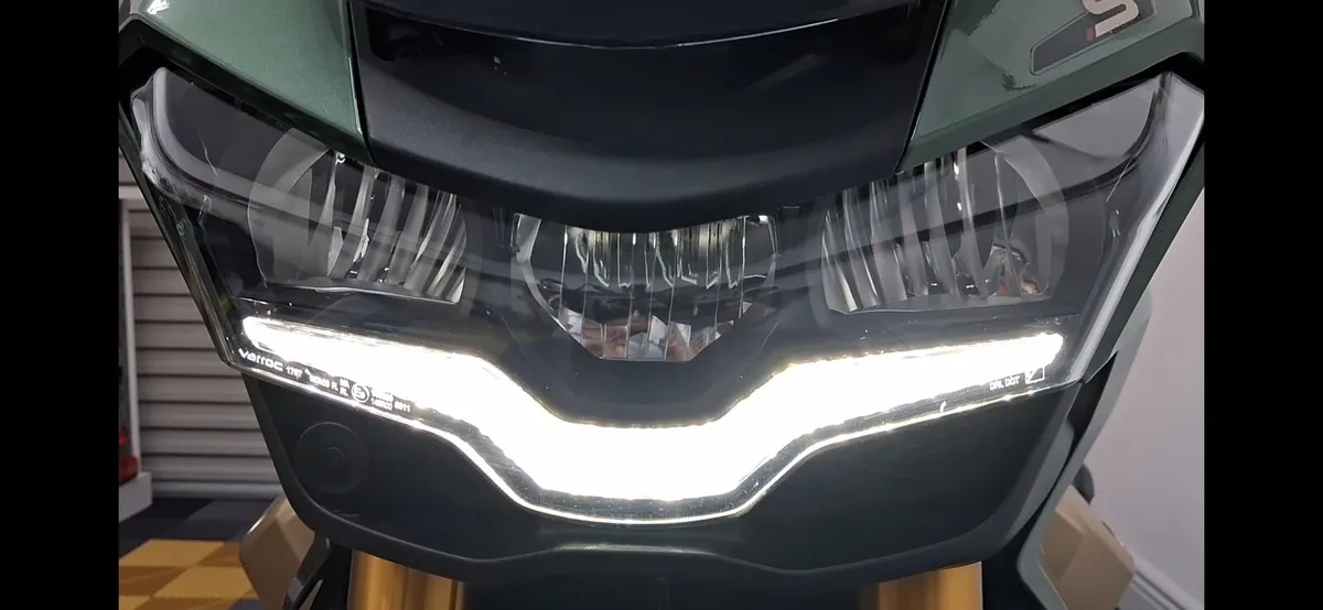 Moto Guzzi V100 S Mandello - Image 4