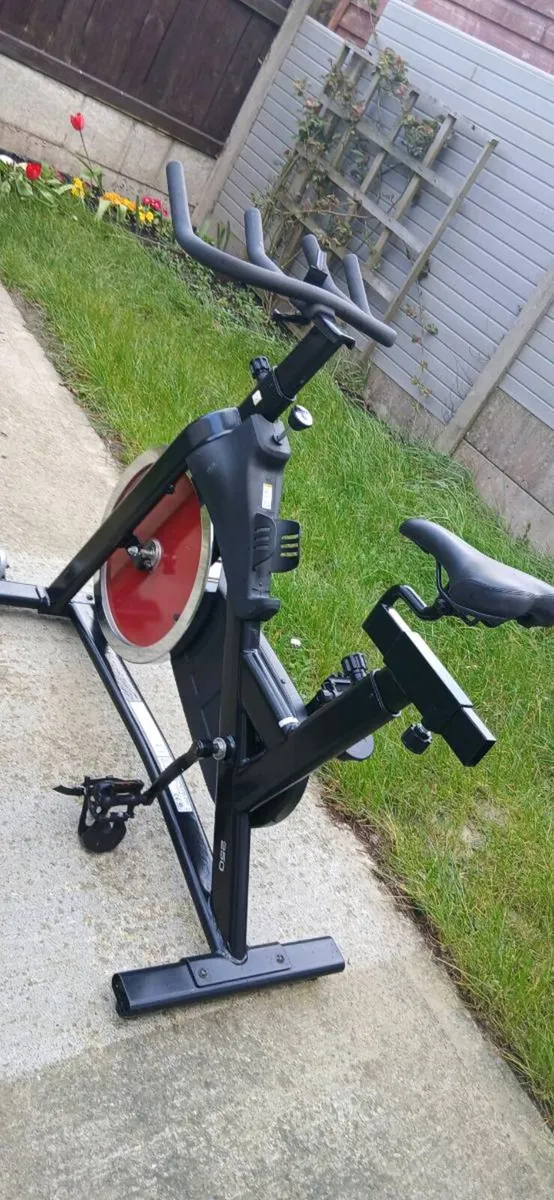 Spin bike - Image 1