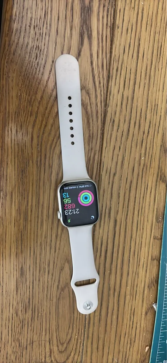 Apple Watch Series 8 45MM - Image 2