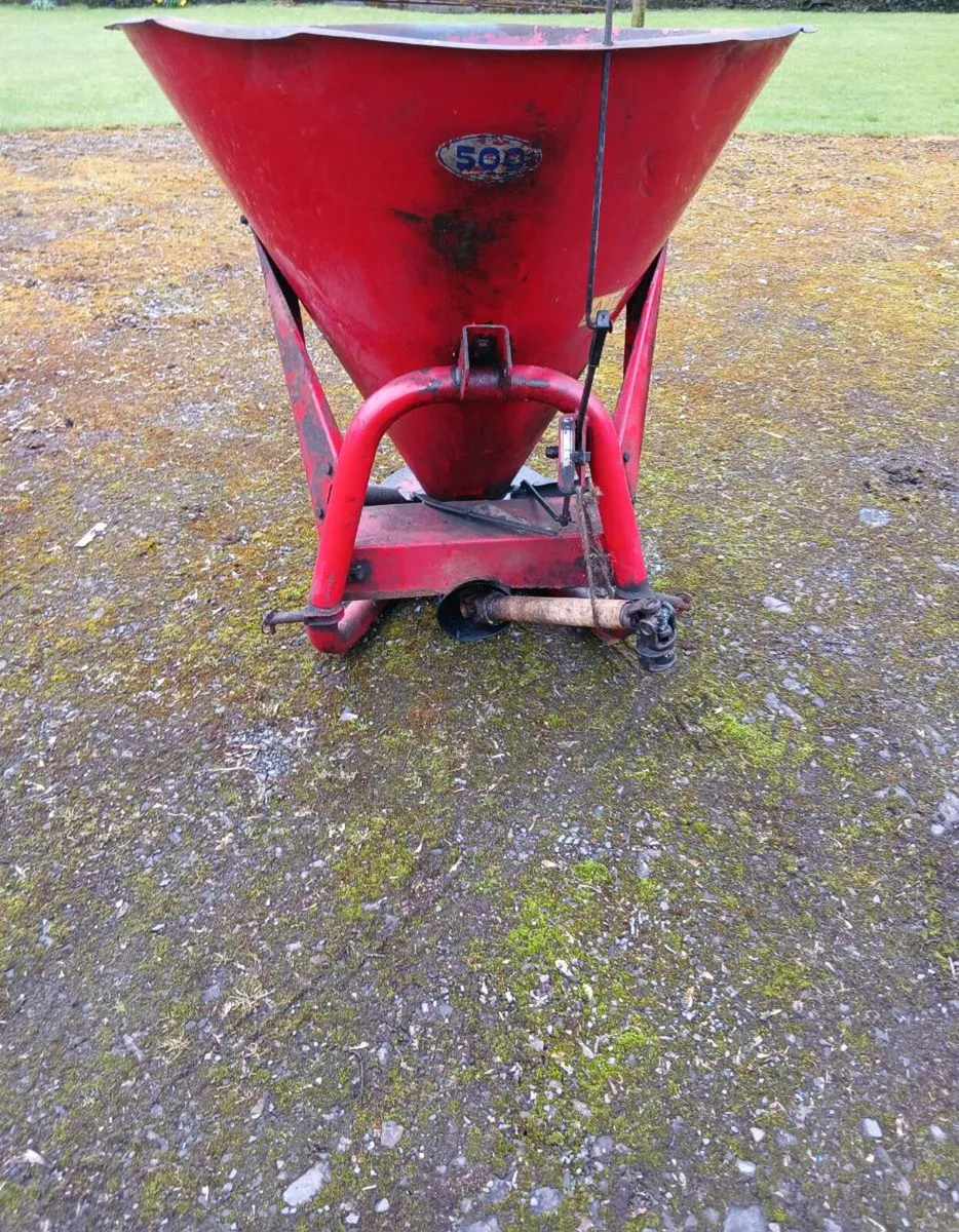 Fertiliser Spreader for Sale - Image 1