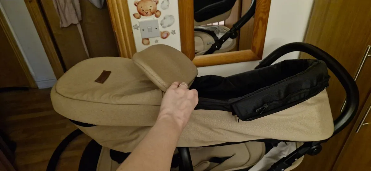 Stomp Luxe all in one cirrus I-SIZE travel system - Image 3