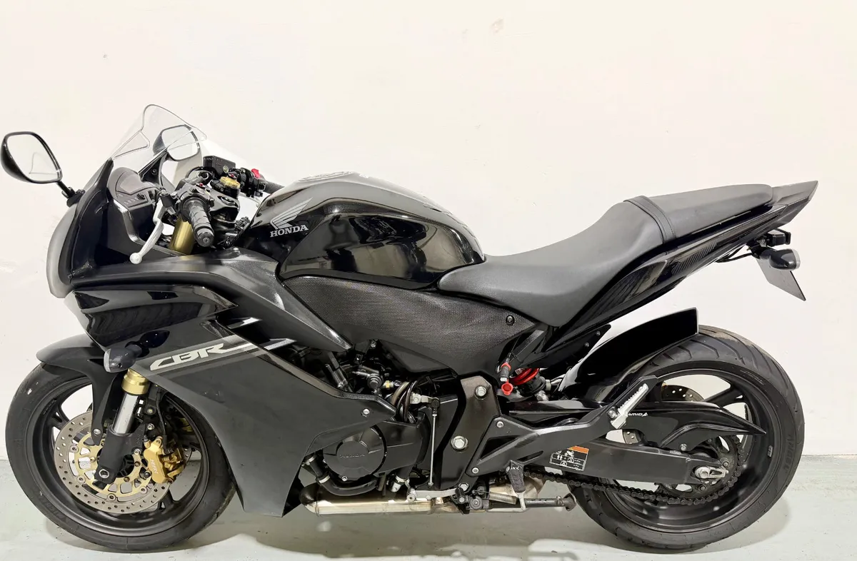 HONDA CBR 600 LOW MILES TRADE INS WELCOME - Image 2