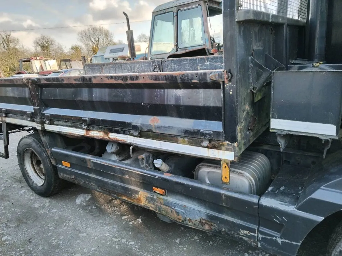 Mercedes 816 tipper - Image 4